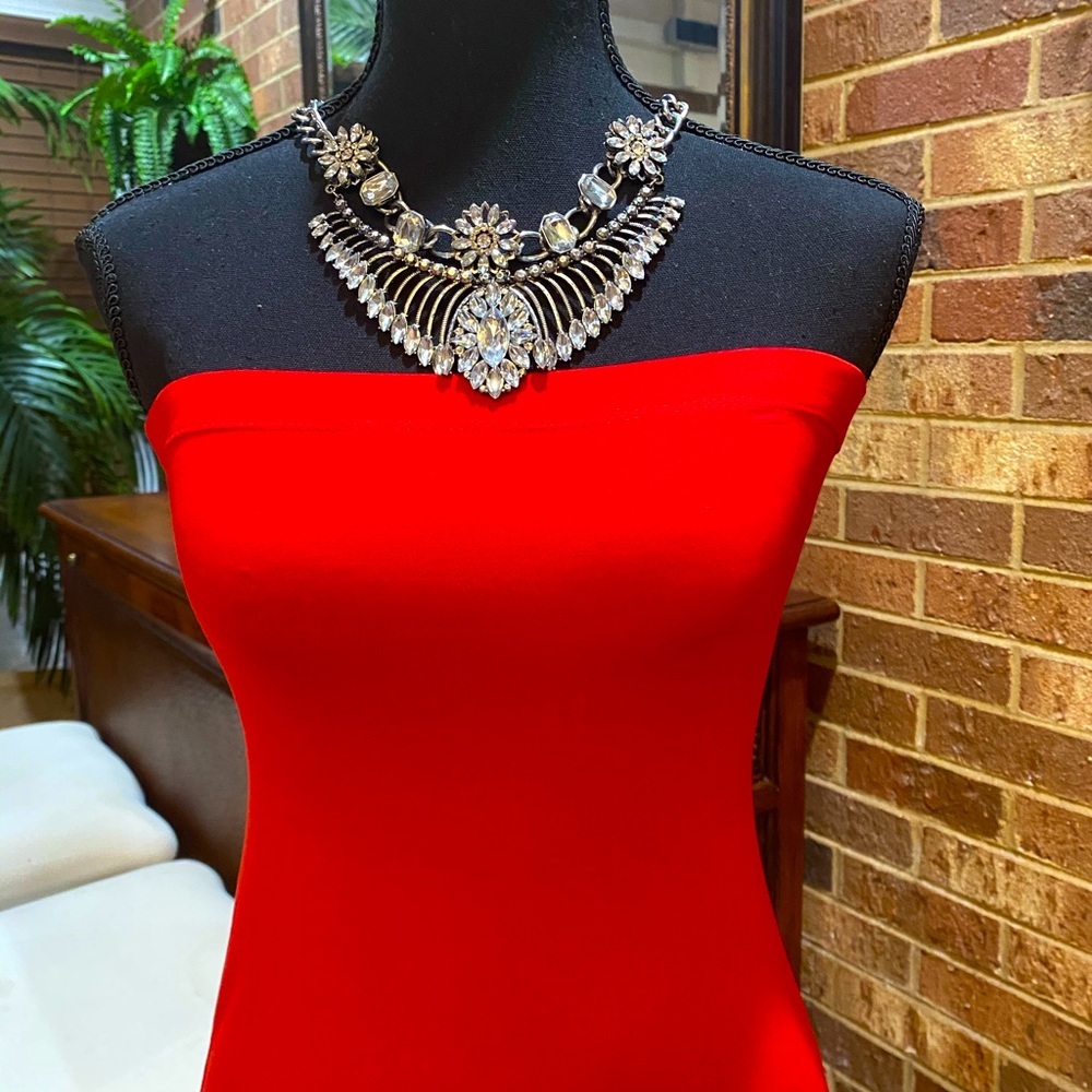 Dress - Picture 3 of 10